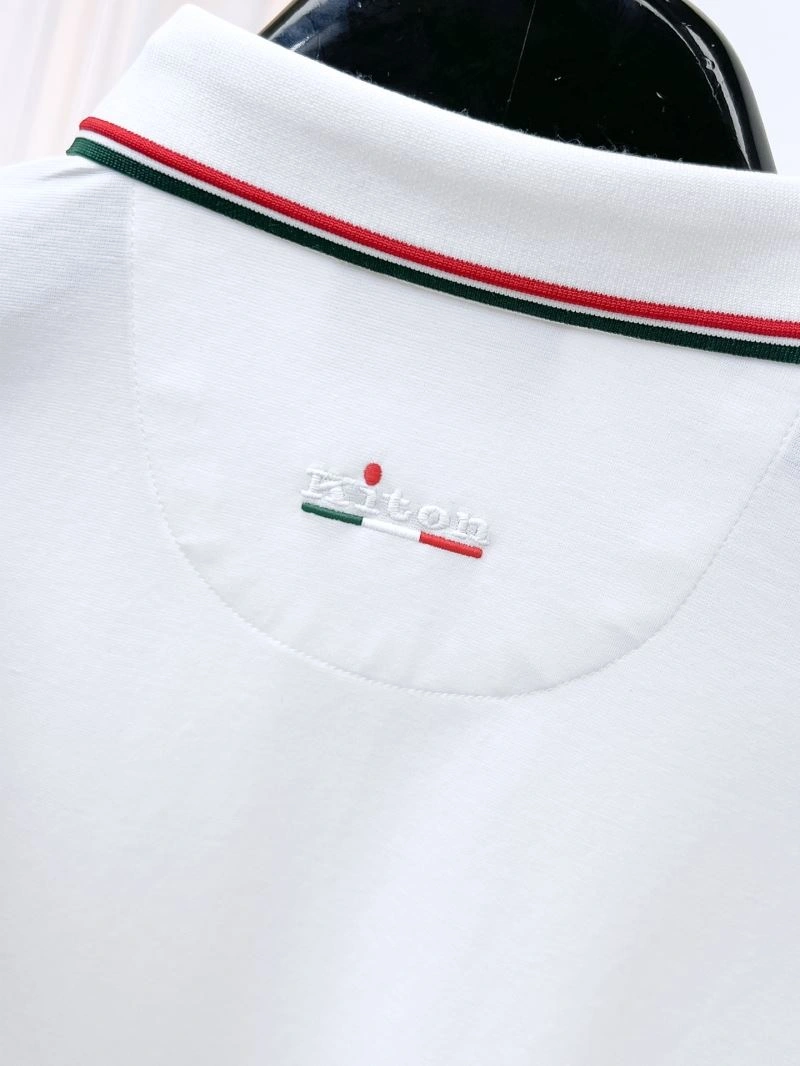 Kiton T-Shirts Sophisticated 161687
