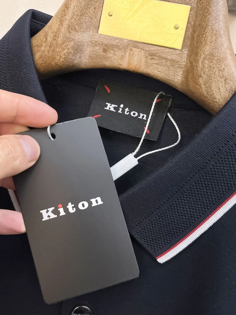 Kiton T-Shirts Bright 161686