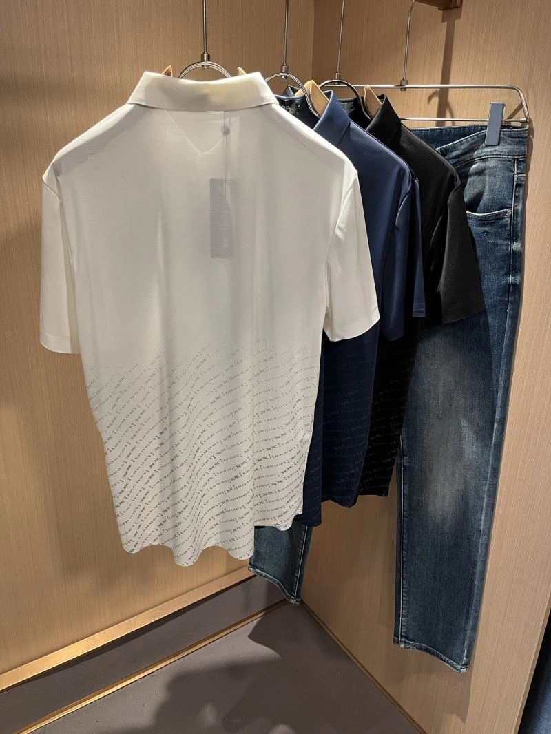 Kiton T-Shirts WellDesigned 161679