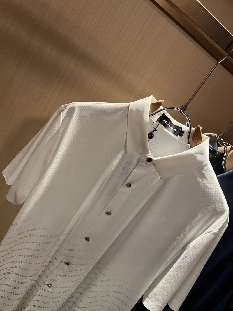 Kiton T-Shirts WellDesigned 161679
