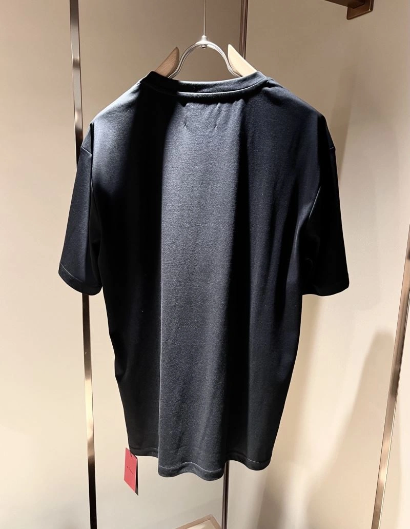 Kiton T-Shirts FashionForward 161713