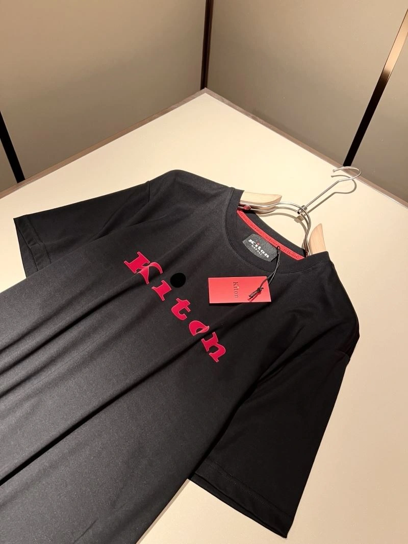 Kiton T-Shirts FashionForward 161713
