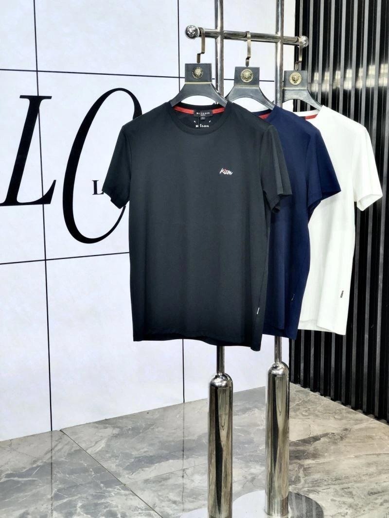 Kiton T-Shirts Flexible 160585