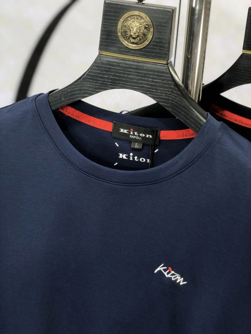 Kiton T-Shirts Flexible 160585