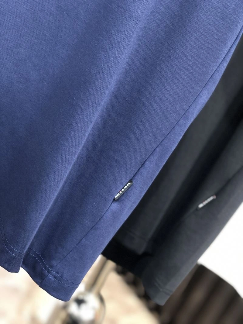 Kiton T-Shirts Flexible 160585