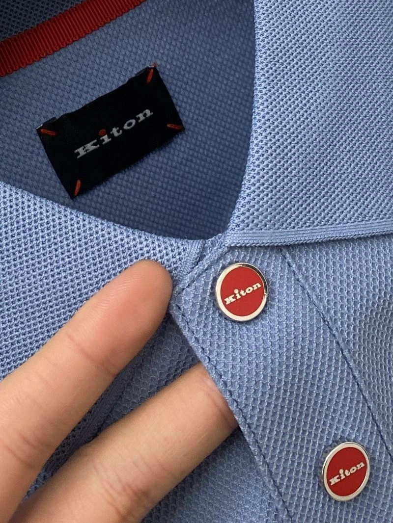 Kiton T-Shirts Sleek 160573