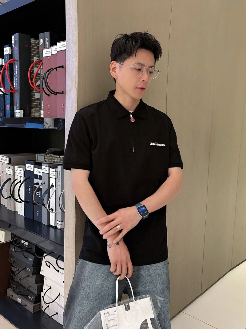 Kiton T-Shirts FreshLook 159426