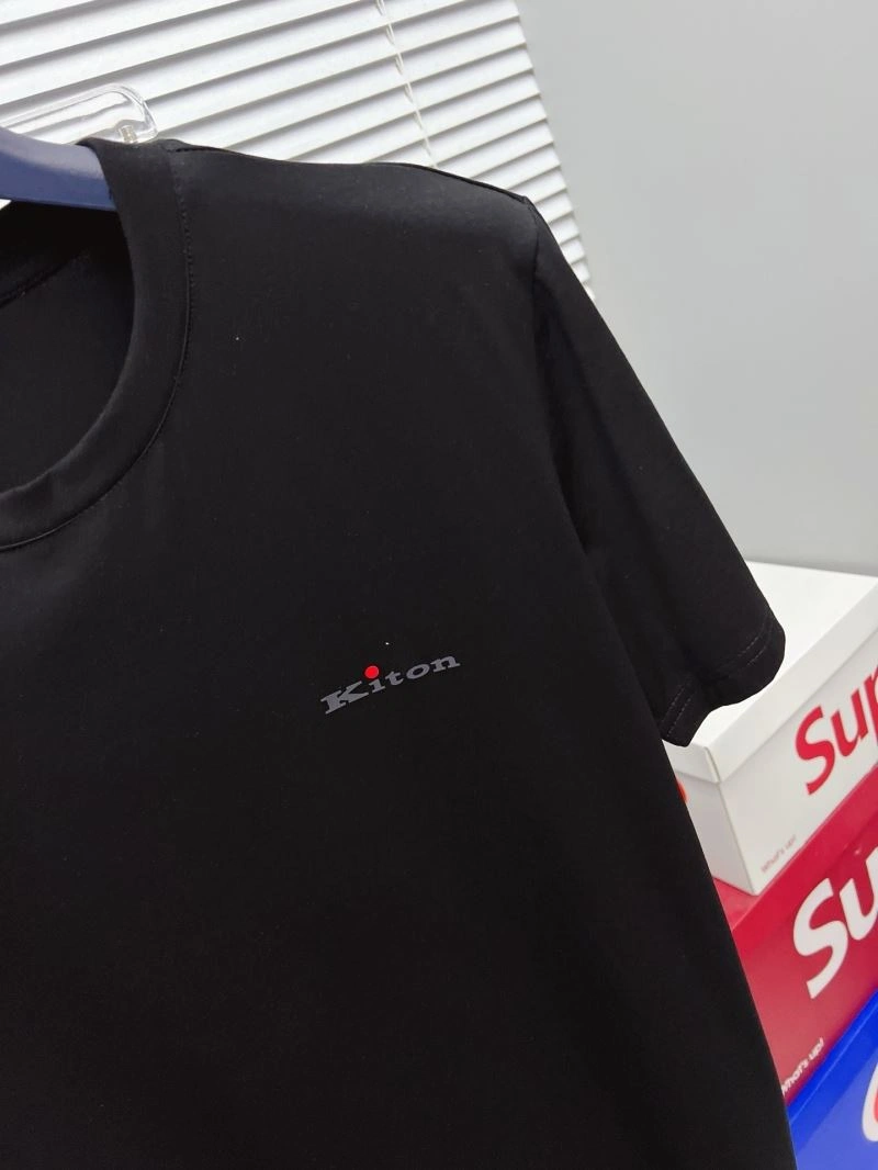 Kiton T-Shirts WrinkleFree 158448