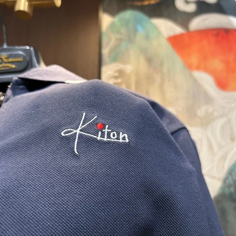 Kiton T-Shirts Chic 158440