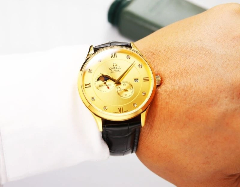Attractive LONGINES Watches 189748