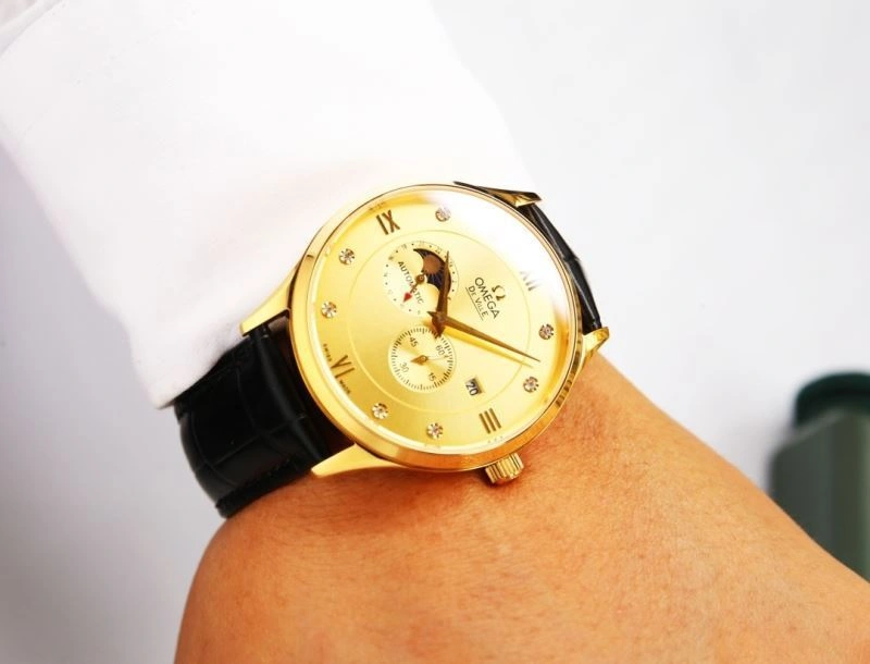 Attractive LONGINES Watches 189748