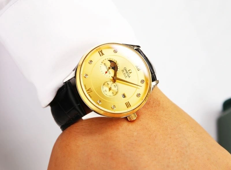 Contemporary LONGINES Watches 189766