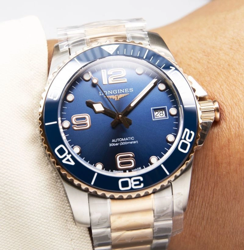 Snug LONGINES Watches 189739