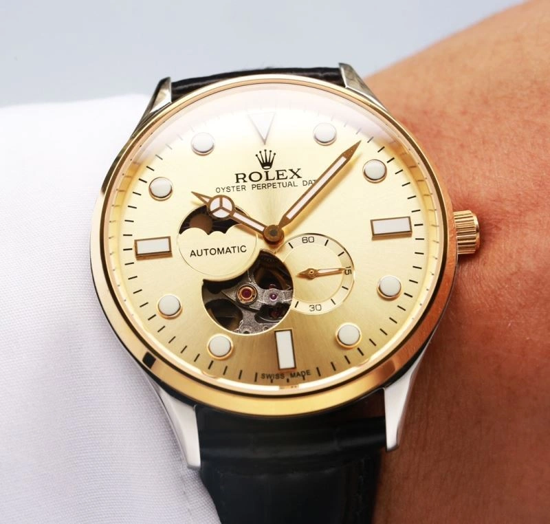 Sporty LONGINES Watches 189711