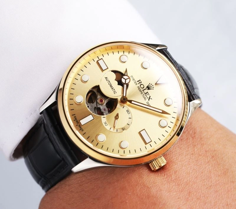 Sporty LONGINES Watches 189711