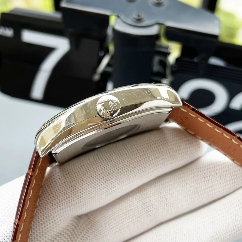 LONGINES Watches Resilient 189683
