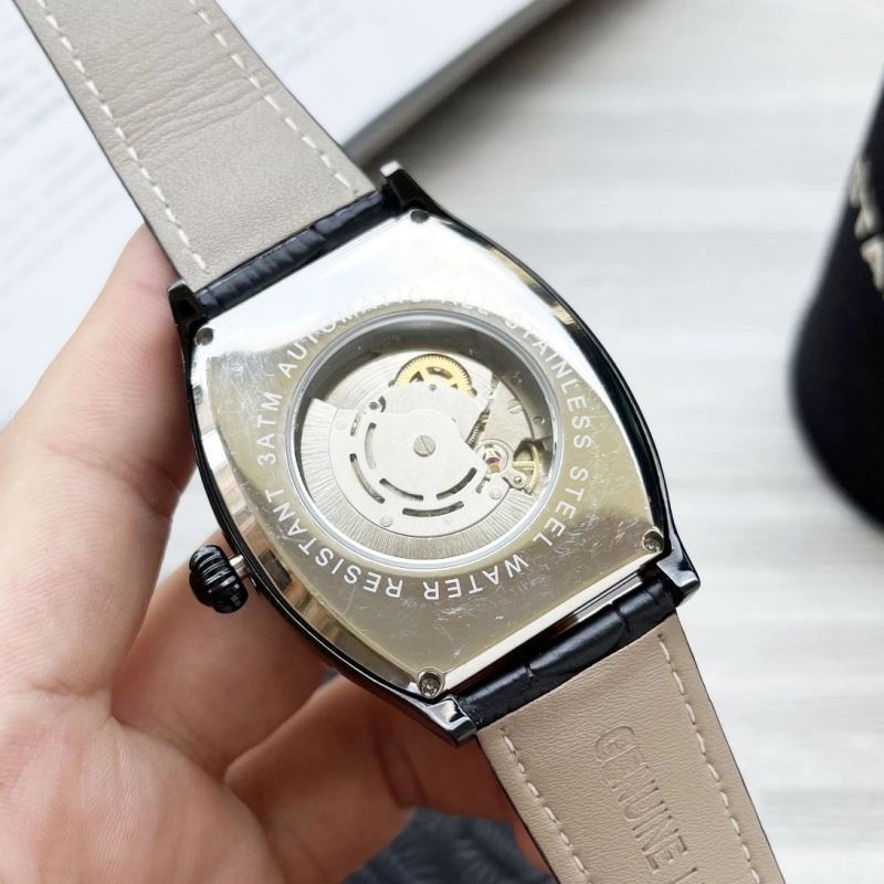 Vibrant LONGINES Watches 189659