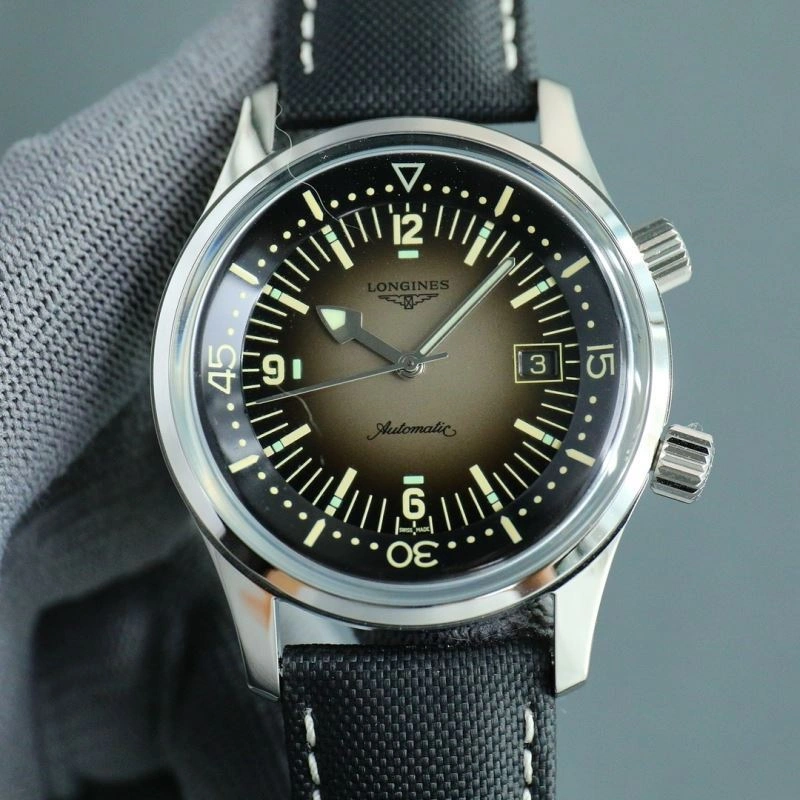 LONGINES Watches Colorful 189645