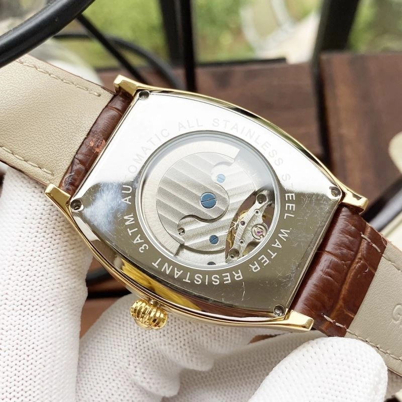 Sporty LONGINES Watches 189549