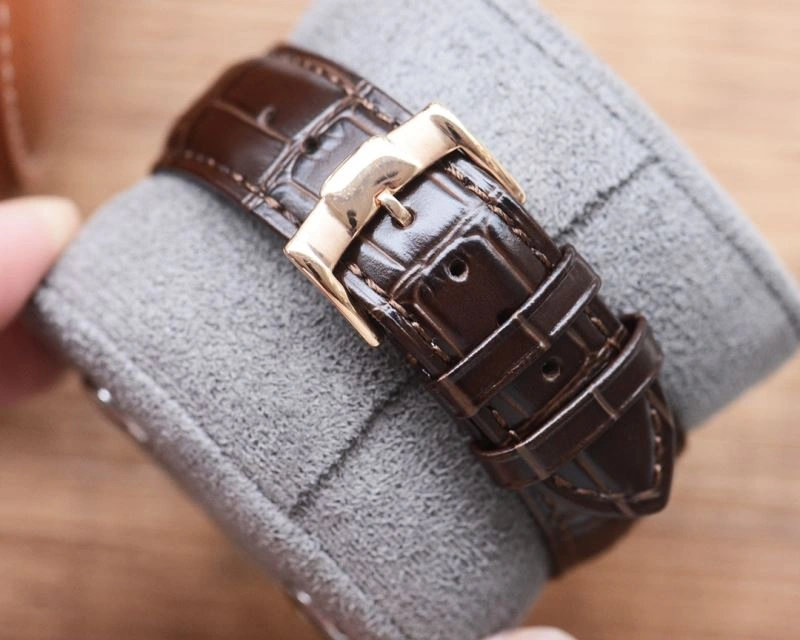 Sporty LONGINES Watches 189479