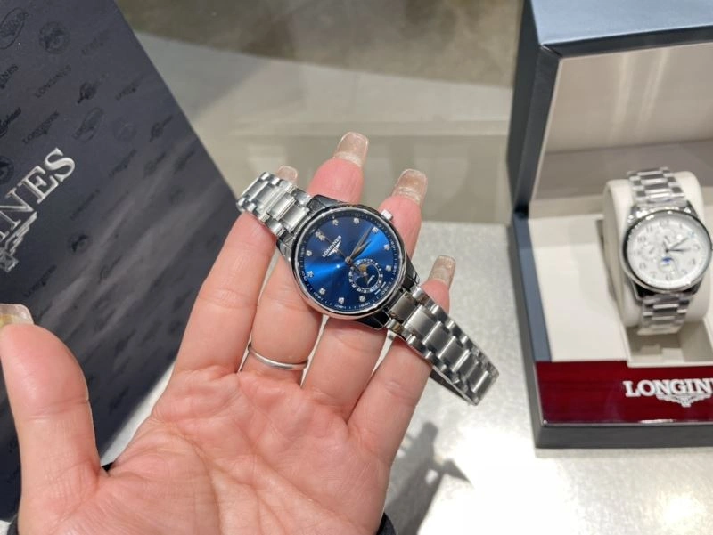 LONGINES Watches Fashionable 189342