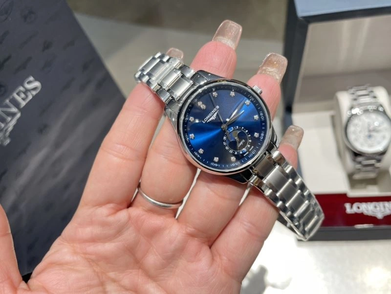 LONGINES Watches Fashionable 189342