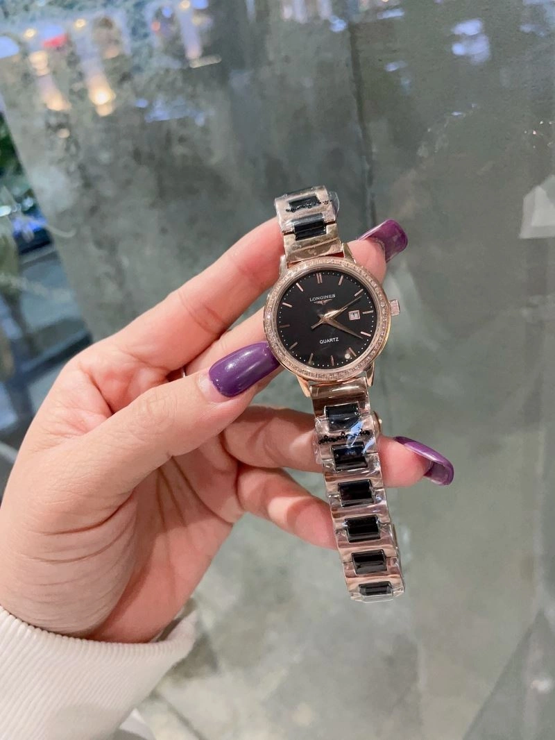 Versatile LONGINES Watches 189095
