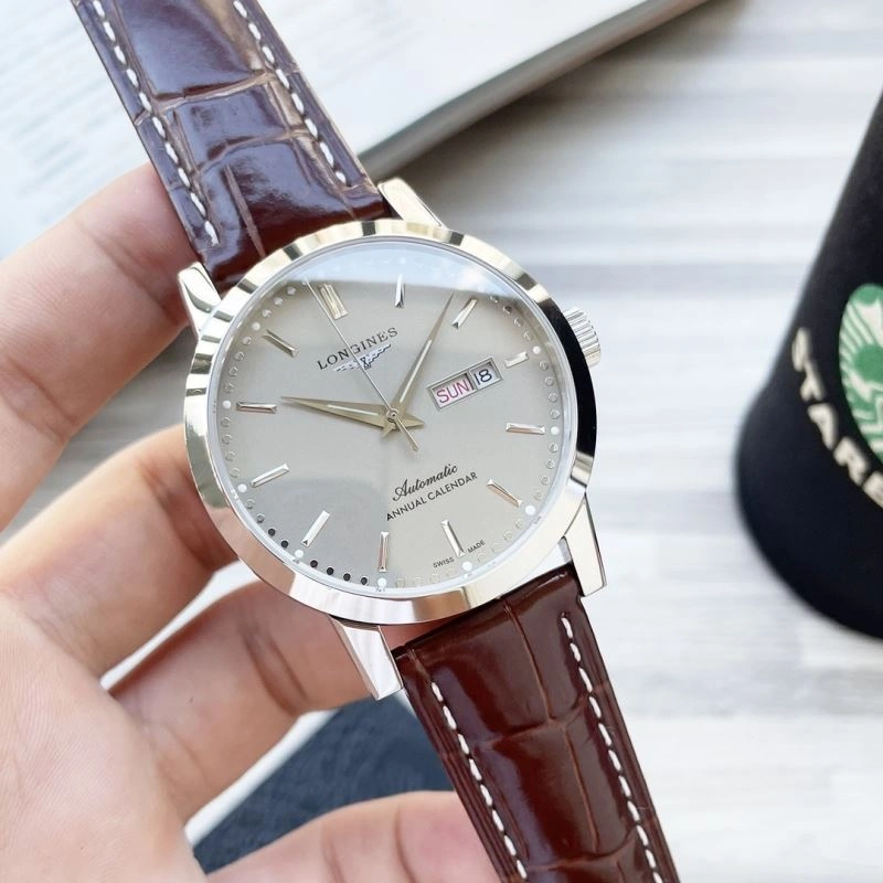 Sporty LONGINES Watches 189075