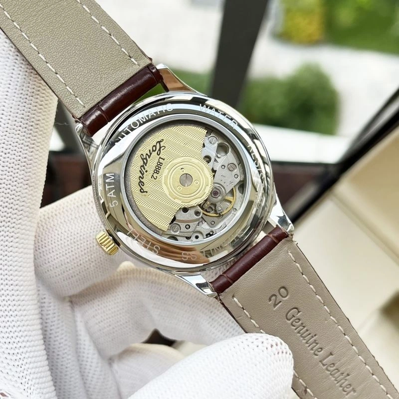Vibrant LONGINES Watches 188921