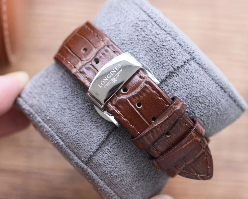 Vibrant LONGINES Watches 188853