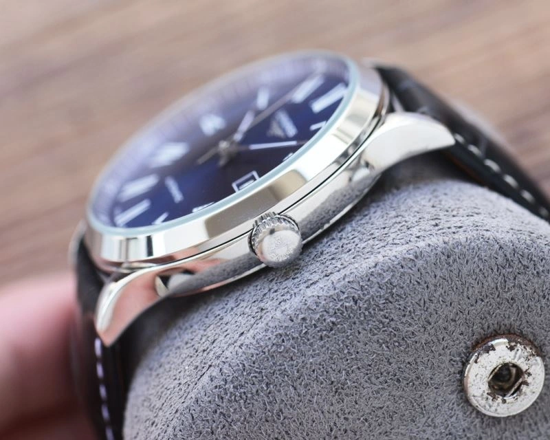 Compact LONGINES Watches 188761