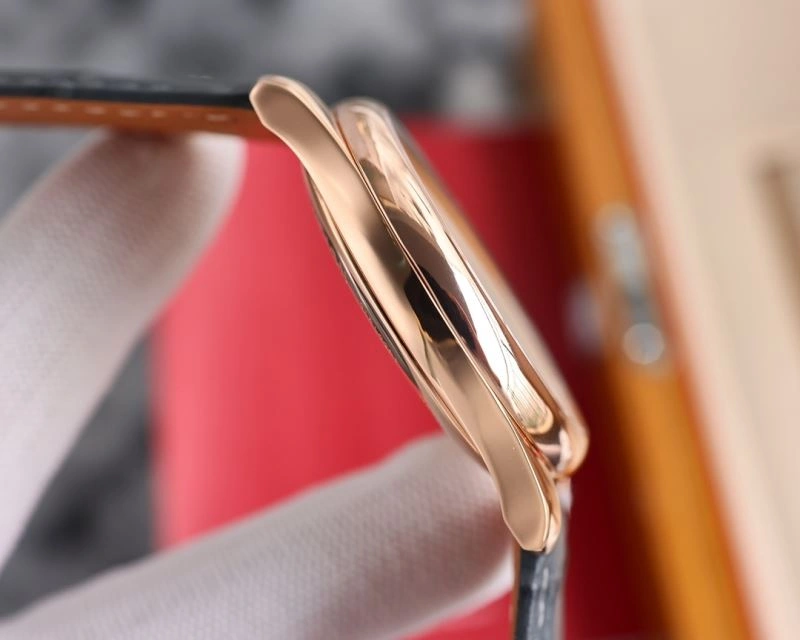 Sporty LONGINES Watches 188750