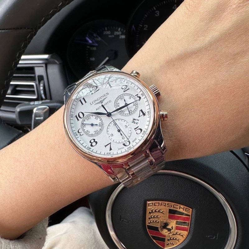 Sporty LONGINES Watches 188332