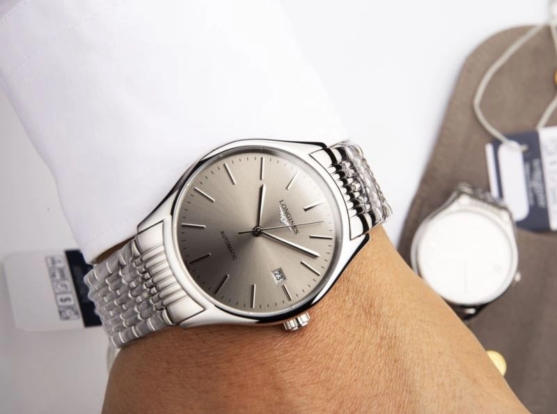 Minimalist LONGINES Watches 187985