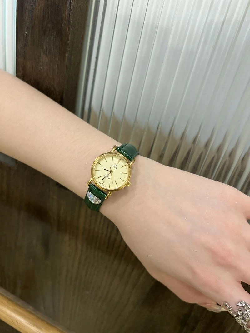 LONGINES Watches Colorful 187094