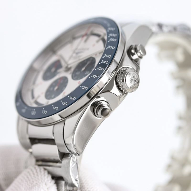 Sporty LONGINES Watches 186985