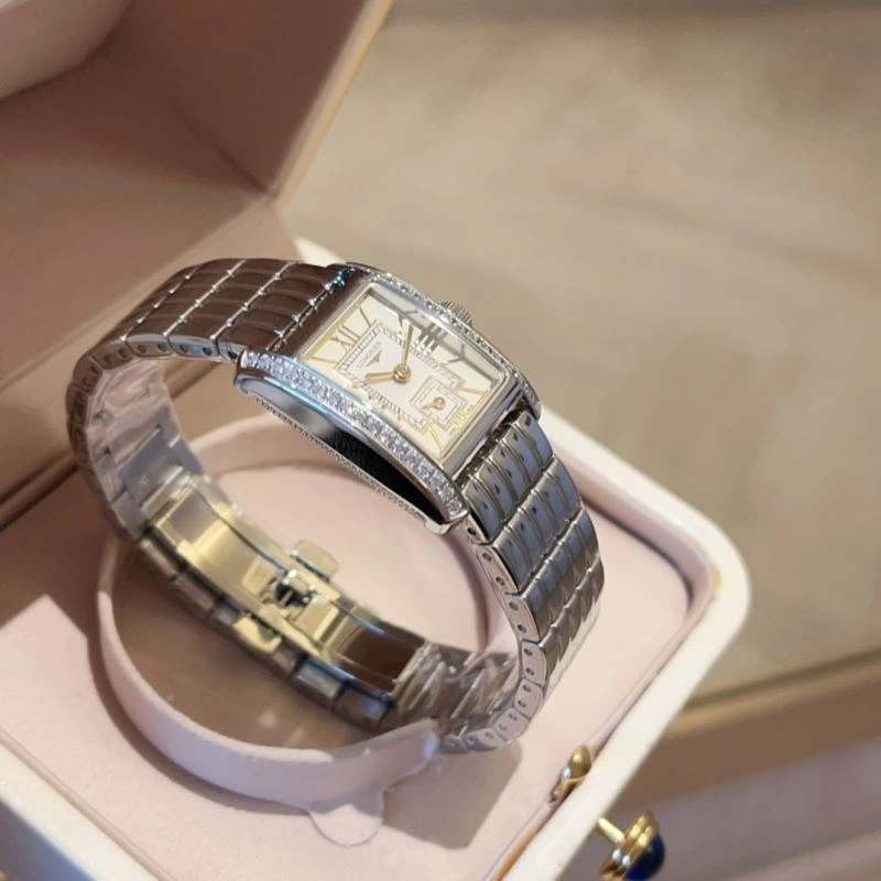 Sleek LONGINES Watches 186899
