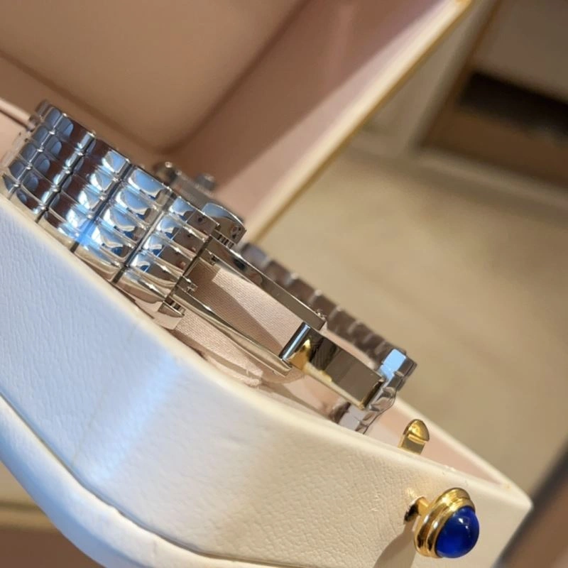 Sleek LONGINES Watches 186899