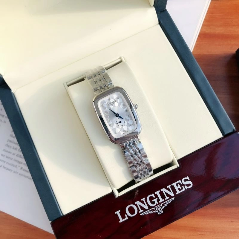 Versatile LONGINES Watches 186757
