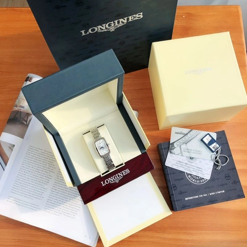 Versatile LONGINES Watches 186757