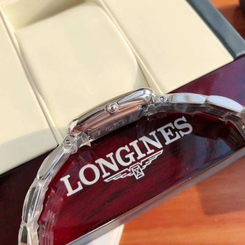 Versatile LONGINES Watches 186757