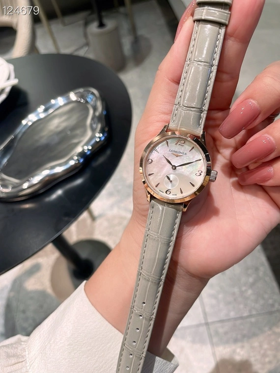 LONGINES Watches Attractive 186685