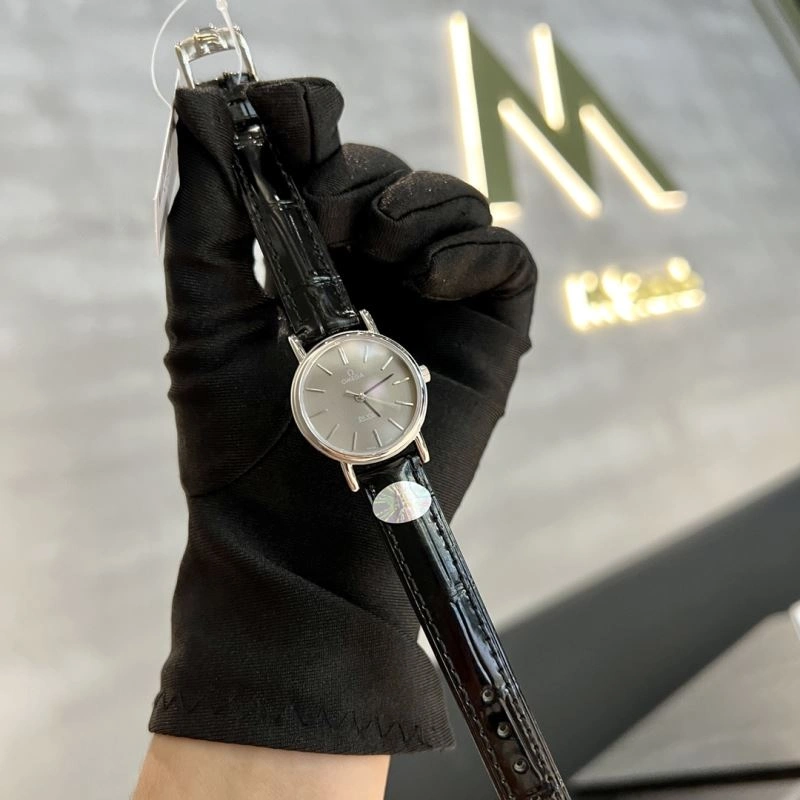 LONGINES Watches Trendy 186590