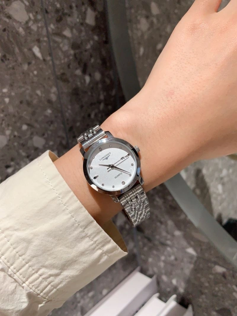 Trendsetting LONGINES Watches 186579