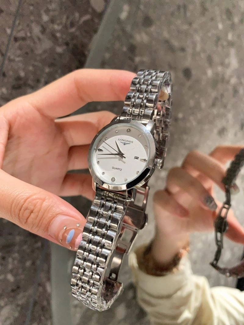 Trendsetting LONGINES Watches 186579