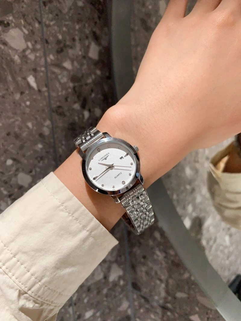 Trendsetting LONGINES Watches 186579