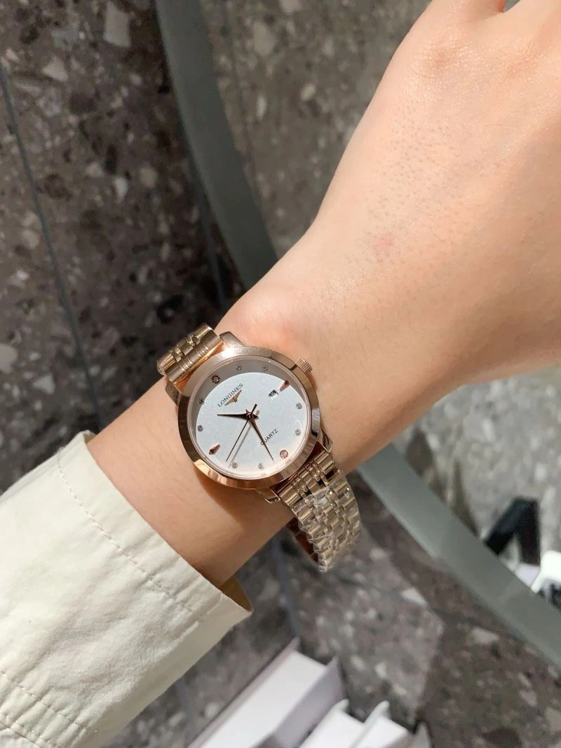 Trendsetting LONGINES Watches 186579