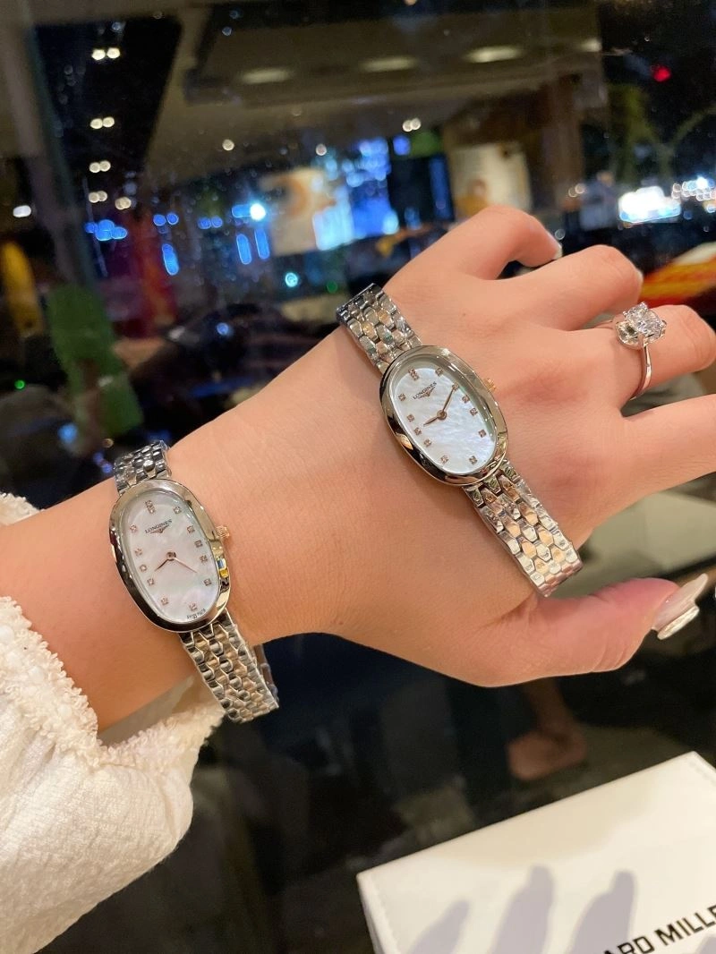 Minimalist LONGINES Watches 187801