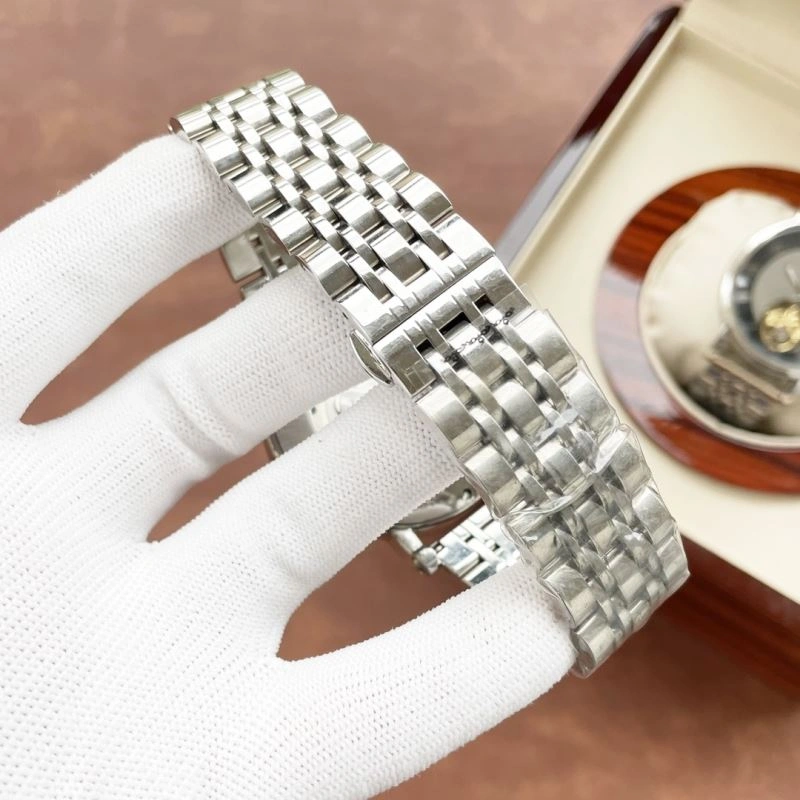 Contemporary LONGINES Watches 187697