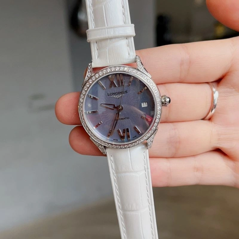 Versatile LONGINES Watches 187668
